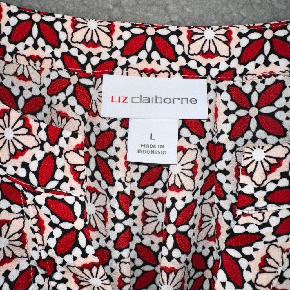 Liz Claiborne Top Womens Large Pink Geometric Pattern V-Neck Pleated Blouse NWT - Picture 2 of 7